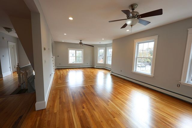 15 Warren 2, Stoneham, MA 02180