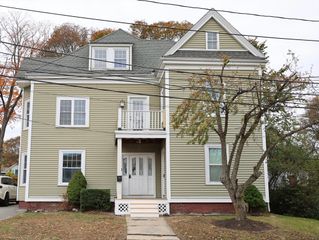 15 Warren 2, Stoneham, MA 02180