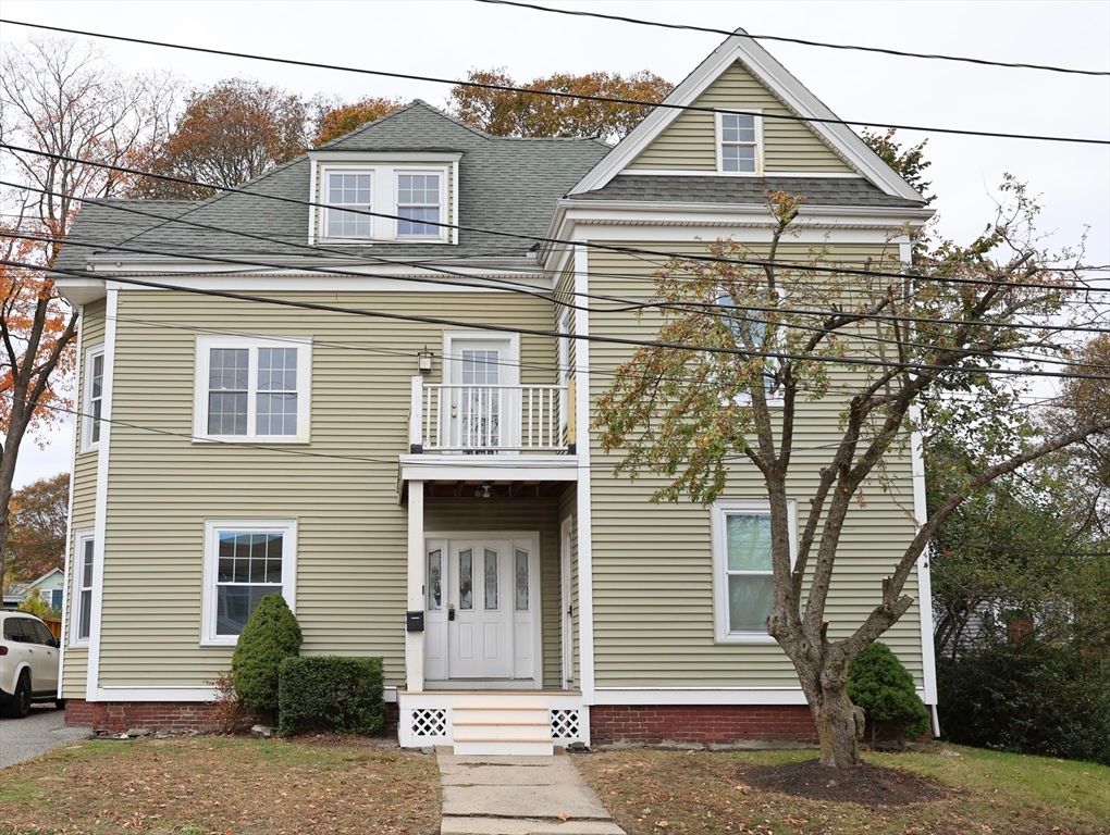 15 Warren 2, Stoneham, MA 02180