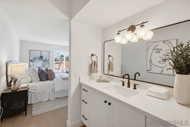 1020 E Washington Ave 107, Escondido, CA 92025