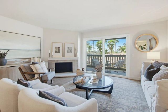 1020 E Washington Ave 107, Escondido, CA 92025