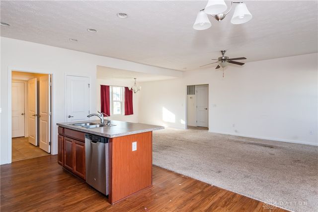 3290 Dry Run Street, Tipp City, OH 45371