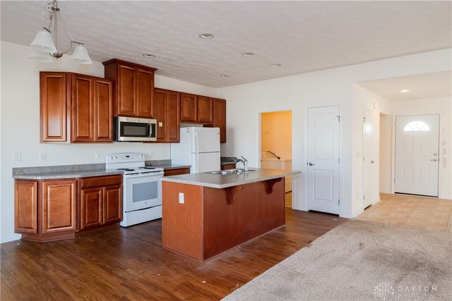 3290 Dry Run Street, Tipp City, OH 45371