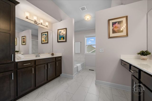 39W509 Norton Lake Drive, St. Charles, IL 60175