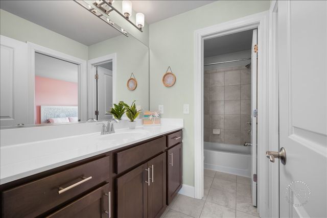 39W509 Norton Lake Drive, St. Charles, IL 60175