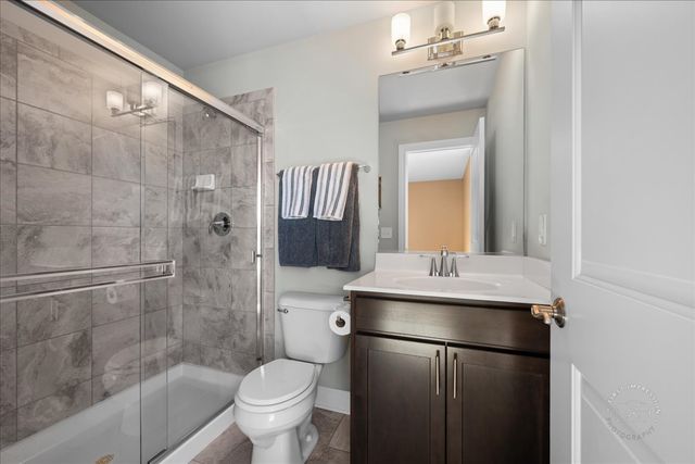 39W509 Norton Lake Drive, St. Charles, IL 60175