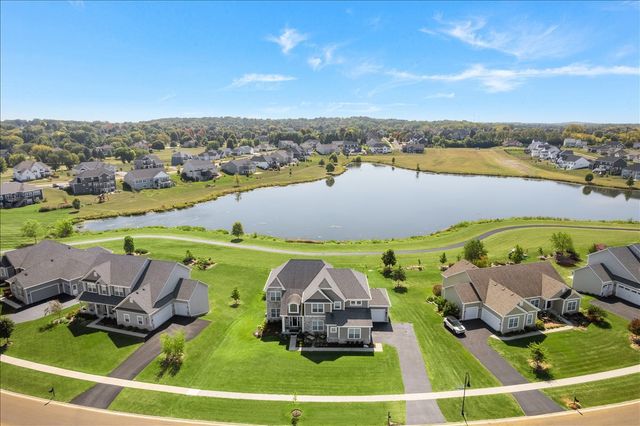 39W509 Norton Lake Drive, St. Charles, IL 60175
