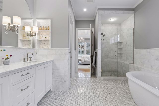 215 Ferndale Road S, Wayzata, MN 55391