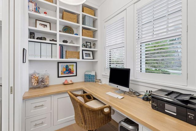 215 Ferndale Road S, Wayzata, MN 55391