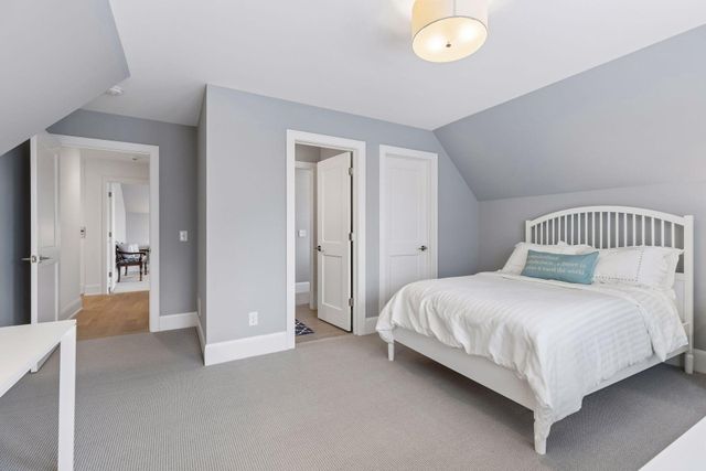 215 Ferndale Road S, Wayzata, MN 55391