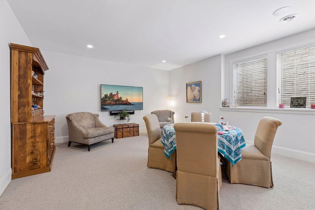 215 Ferndale Road S, Wayzata, MN 55391