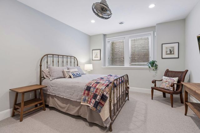 215 Ferndale Road S, Wayzata, MN 55391