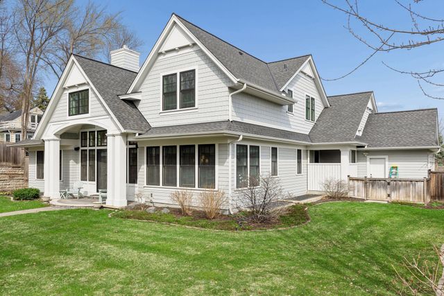 215 Ferndale Road S, Wayzata, MN 55391