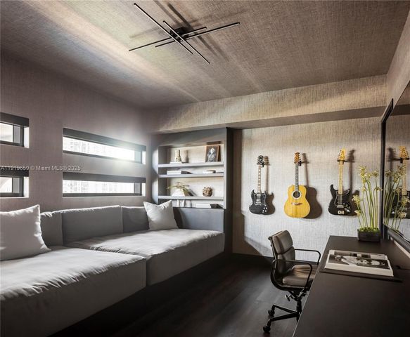 1040 Biscayne Blvd 2202, Miami, FL 33132