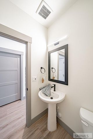 5133 N Beach Drive, Idaho Falls, ID 83401