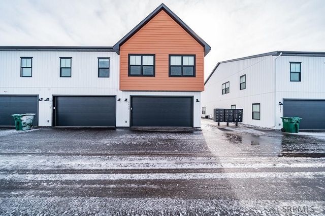 5133 N Beach Drive, Idaho Falls, ID 83401