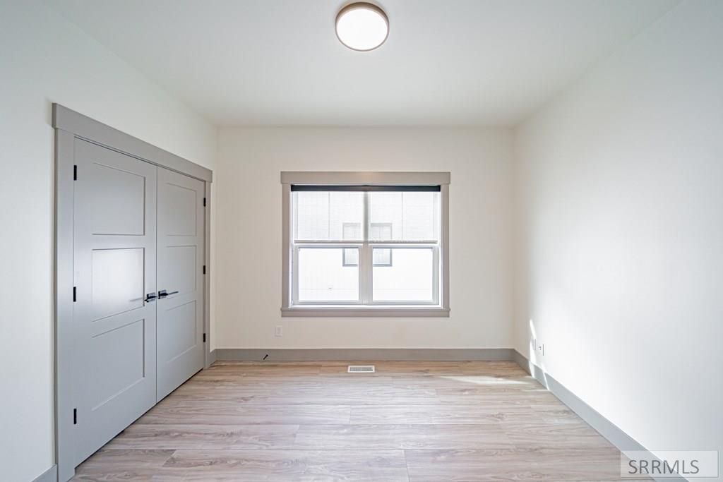 Image 15 of property listing at 5133 N Beach Drive, Idaho Falls, ID 83401