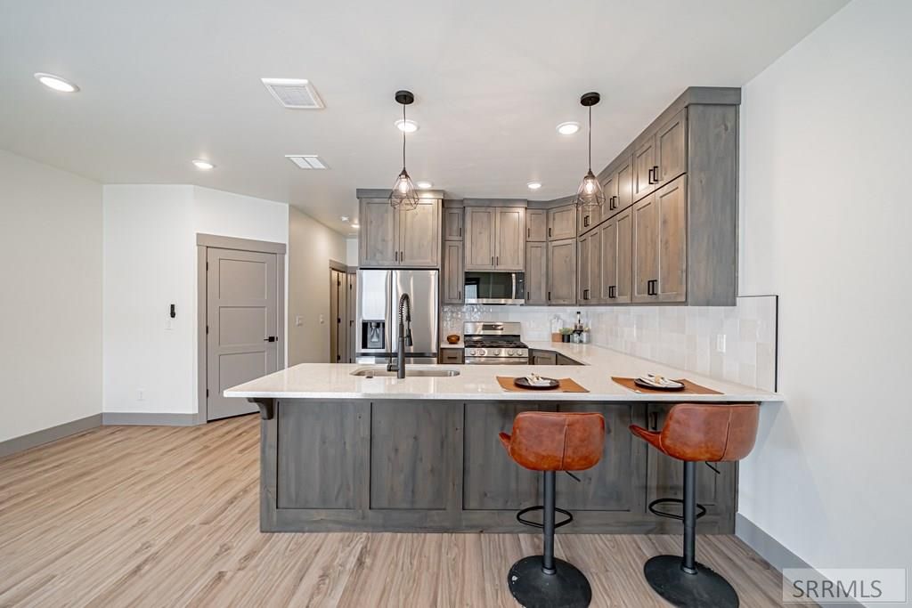 Image 8 of property listing at 5133 N Beach Drive, Idaho Falls, ID 83401