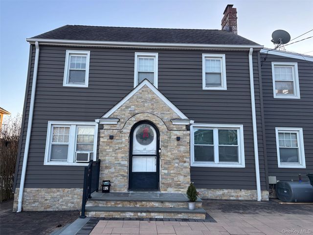 82 Putnam Avenue, Port Chester, NY 10573