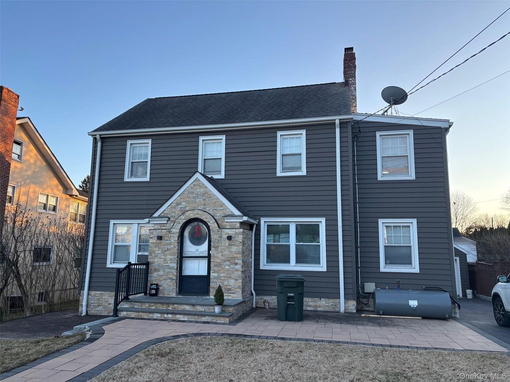 82 Putnam Avenue, Port Chester, NY 10573