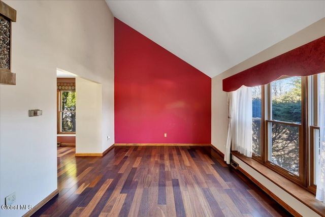 15 Durham Way, Clifton Park, NY 12065