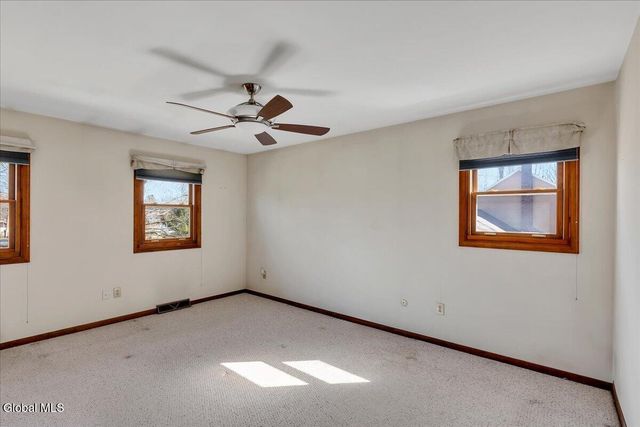 15 Durham Way, Clifton Park, NY 12065