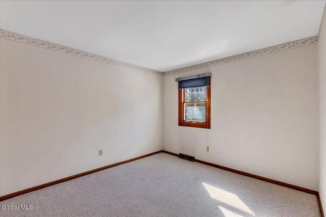 15 Durham Way, Clifton Park, NY 12065