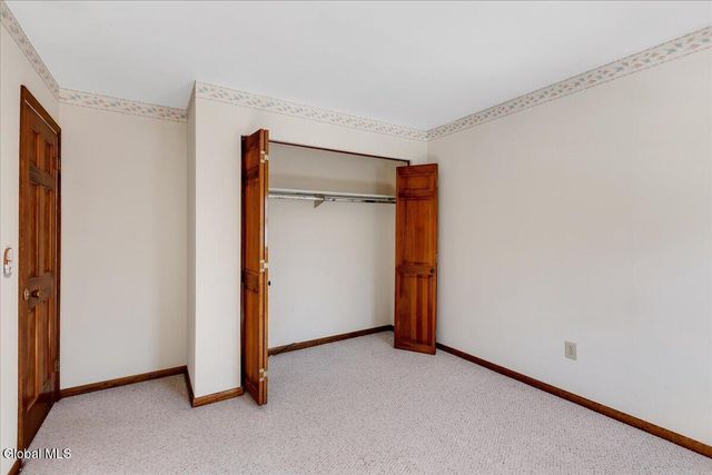 15 Durham Way, Clifton Park, NY 12065