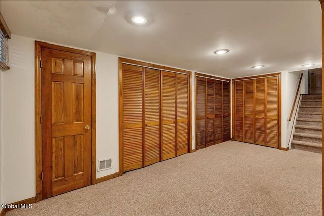 15 Durham Way, Clifton Park, NY 12065