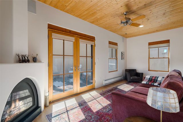 655 Bishops Lodge Road B, Santa Fe, NM 87501