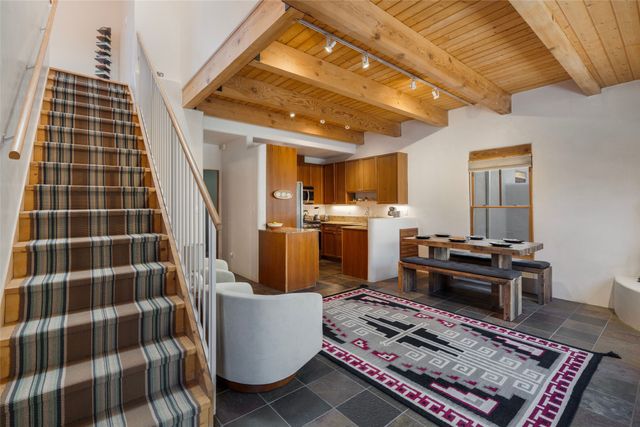 655 Bishops Lodge Road B, Santa Fe, NM 87501