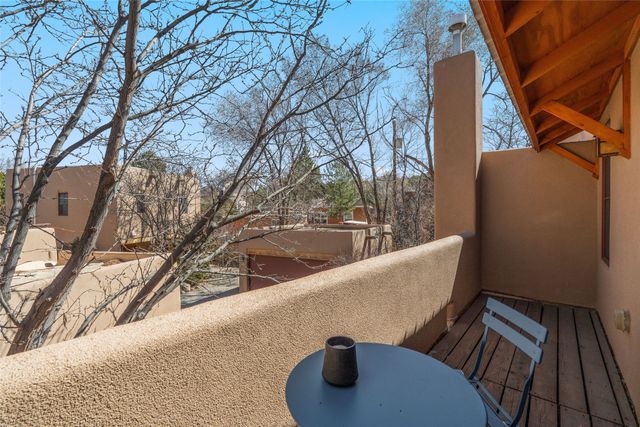 655 Bishops Lodge Road B, Santa Fe, NM 87501