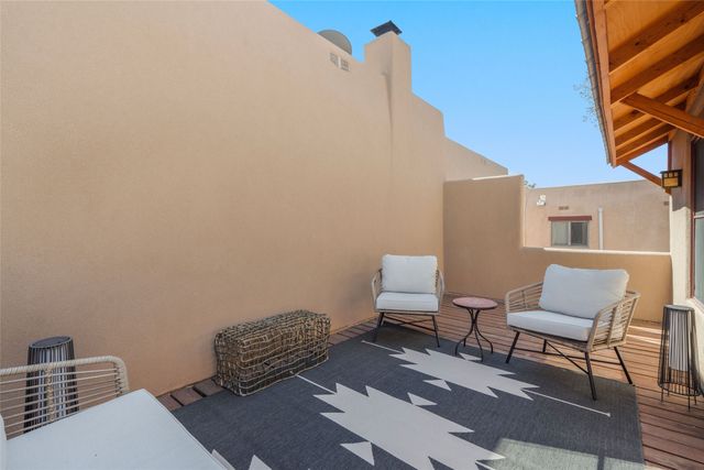 655 Bishops Lodge Road B, Santa Fe, NM 87501