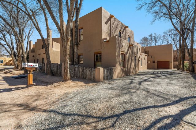 655 Bishops Lodge Road B, Santa Fe, NM 87501