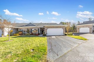 24 Country Meadows Lane, Hendersonville, NC 28792
