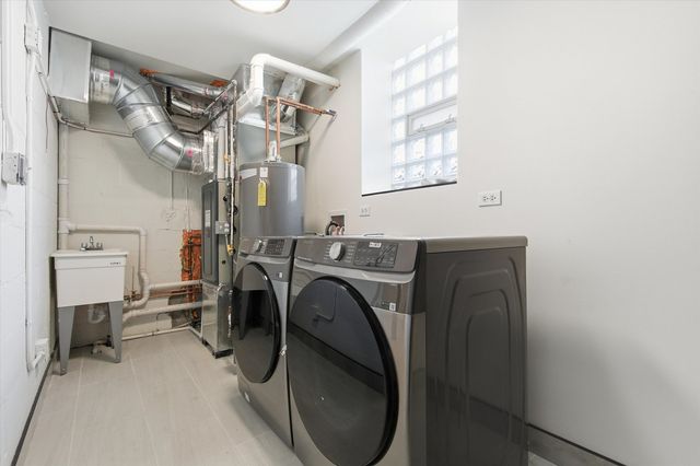 5915 N Milwaukee Avenue N G, Chicago, IL 60646