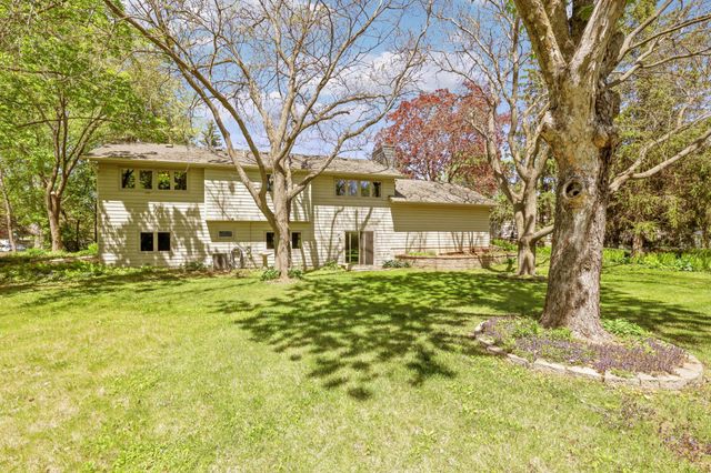 16541 29th Avenue N, Plymouth, MN 55447