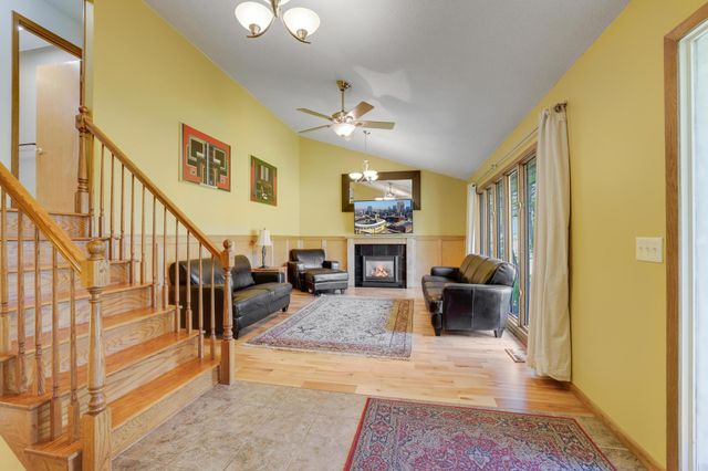 16541 29th Avenue N, Plymouth, MN 55447