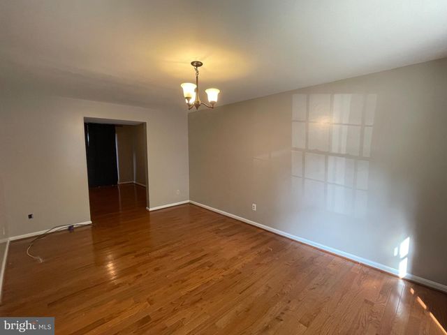 10075 MAPLE LEAF DR, Montgomery Village, MD 20886