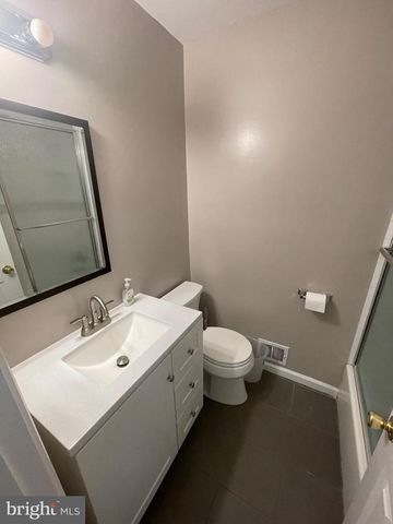 10075 MAPLE LEAF DR, Montgomery Village, MD 20886