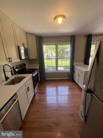 10075 MAPLE LEAF DR, Montgomery Village, MD 20886