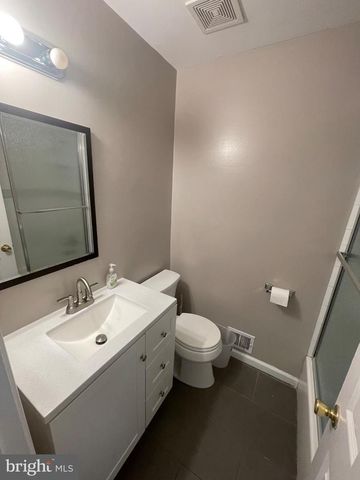 10075 MAPLE LEAF DR, Montgomery Village, MD 20886