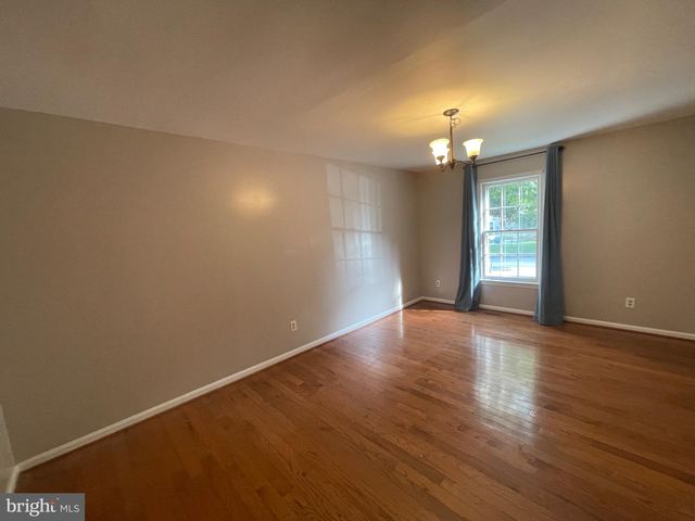10075 MAPLE LEAF DR, Montgomery Village, MD 20886
