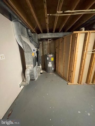 10075 MAPLE LEAF DR, Montgomery Village, MD 20886