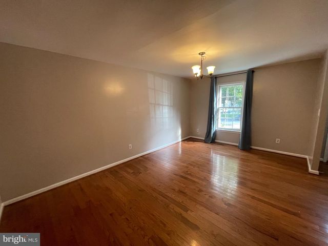 10075 MAPLE LEAF DR, Montgomery Village, MD 20886