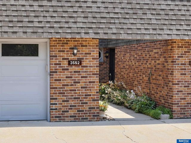 3552 Neerpark Drive, Lincoln, NE 68506