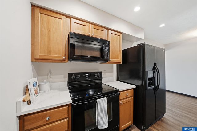 3552 Neerpark Drive, Lincoln, NE 68506