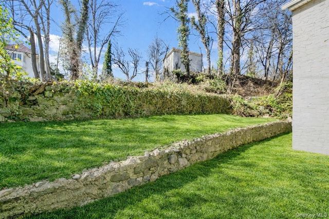 20 Mersereau Avenue, Mount Vernon, NY 10553