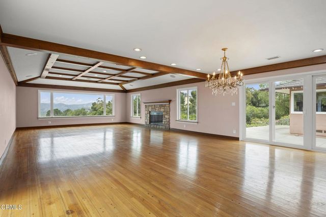 569 Valley Vista Drive, Camarillo, CA 93010
