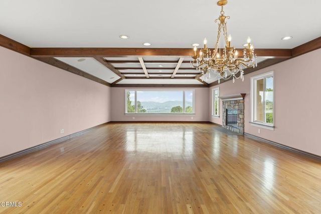 569 Valley Vista Drive, Camarillo, CA 93010